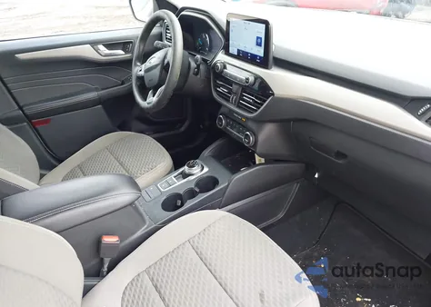 2021 Ford Escape Se Hybrid z USA, uszkodzony, nr VIN 1FMCU0BZ3MUB23654